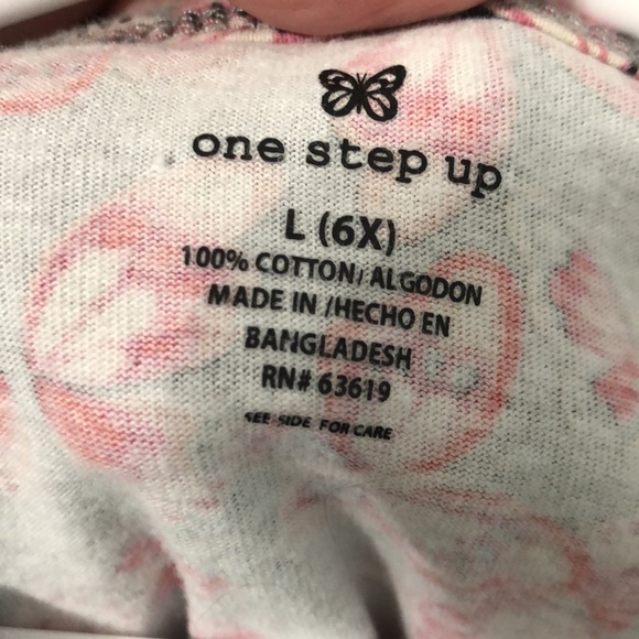 Pair of black jeans by Jordache size 6 with a 6X top black and pink print - Picture 6 of 6